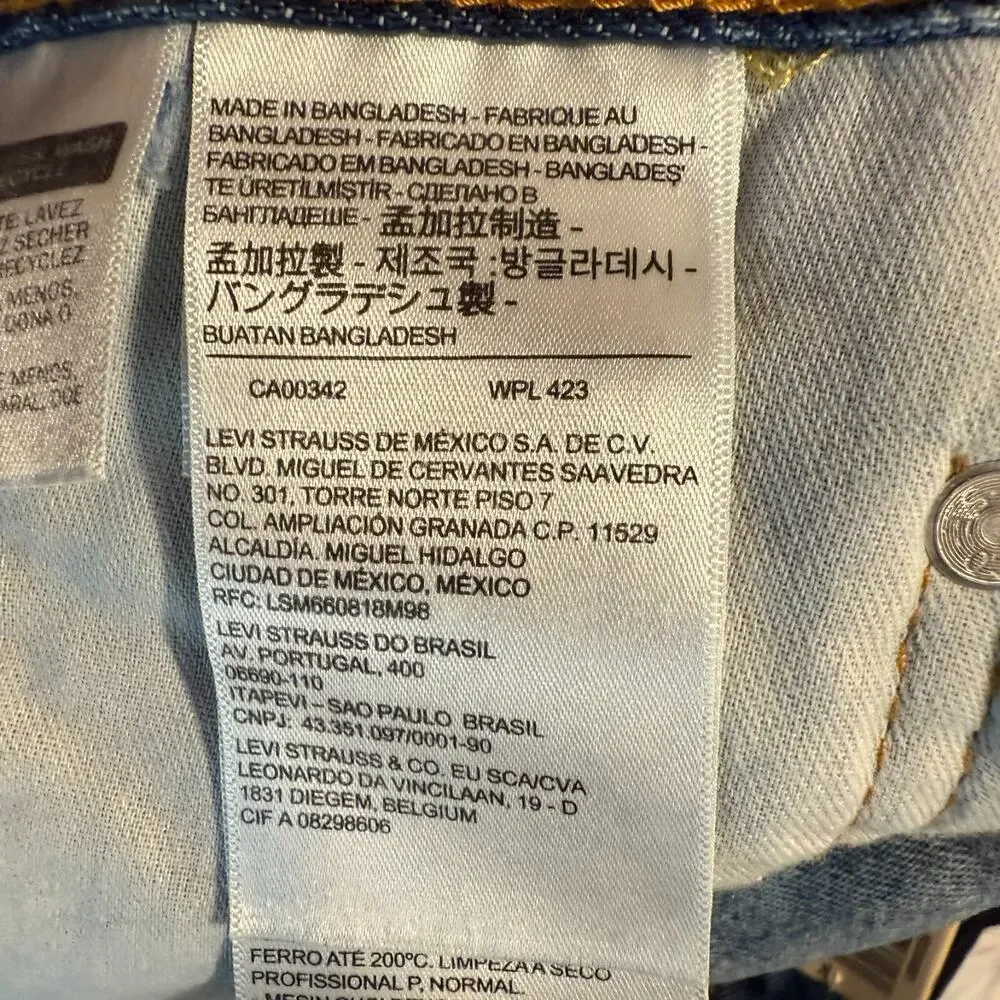 NWT Levi's 550 Jeans Mens 42x32 Blue Denim Relaxed Fit Tapered Classic Americana
